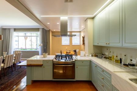 Apartamento à venda com 310m², 4 quartos e 2 vagasCozinha