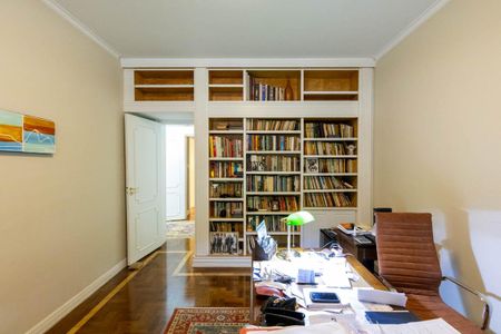 Apartamento à venda com 310m², 4 quartos e 2 vagasQuarto