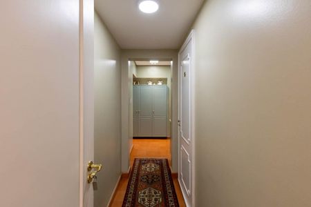 Apartamento à venda com 310m², 4 quartos e 2 vagasCorredor