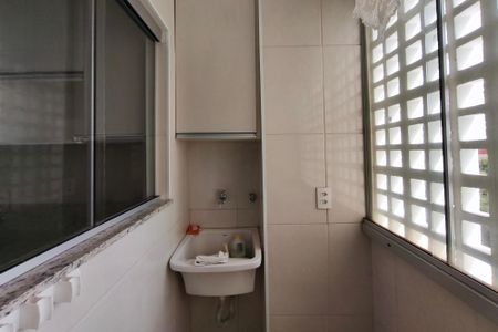Apartamento à venda com 74m², 3 quartos e 1 vaga Apartamento à venda com 74m², 3 quartos e 1 vagaÁrea de Serviço