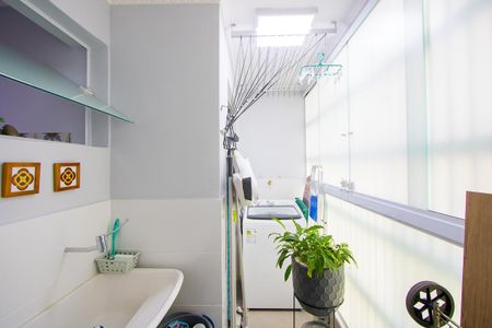 Apartamento à venda com 70m², 2 quartos e 1 vagaÁrea de serviço