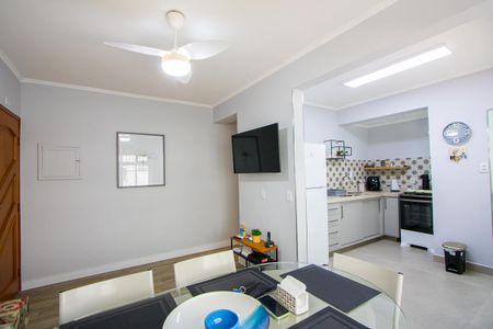 Sala de apartamento à venda com 2 quartos, 70m² em Campestre, Santo André