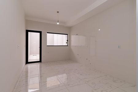 Casa à venda com 110m², 3 quartos e 2 vagas Casa à venda com 110m², 3 quartos e 2 vagasCozinha