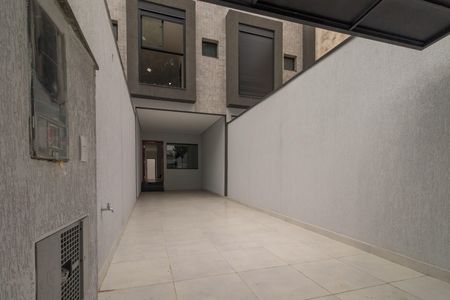 Casa à venda com 110m², 3 quartos e 2 vagas Casa à venda com 110m², 3 quartos e 2 vagasGaragem/Fachada