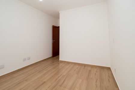 Casa à venda com 110m², 3 quartos e 2 vagas Casa à venda com 110m², 3 quartos e 2 vagasSuíte