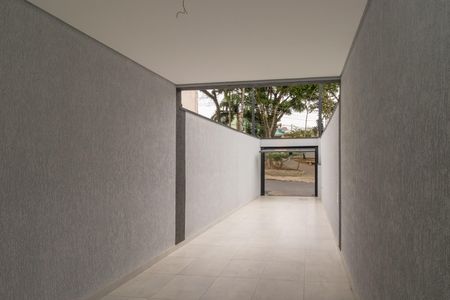 Casa à venda com 110m², 3 quartos e 2 vagas Casa à venda com 110m², 3 quartos e 2 vagasGaragem