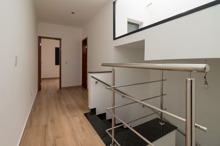 Casa à venda com 110m², 3 quartos e 2 vagas Casa à venda com 110m², 3 quartos e 2 vagasCorredor dos quartos