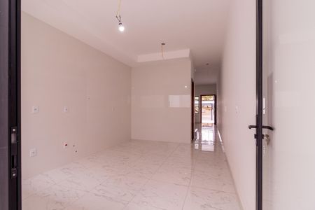 Casa à venda com 110m², 3 quartos e 2 vagas Casa à venda com 110m², 3 quartos e 2 vagasCozinha