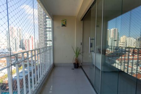 Apartamento para alugar com 111m², 3 quartos e 1 vagaVaranda