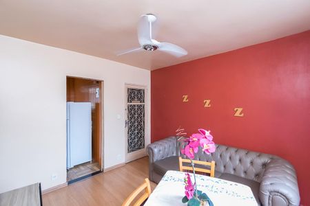 Apartamento para alugar com 60m², 2 quartos e sem vagaSala