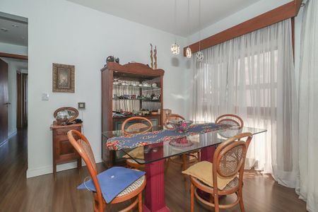 Sala de apartamento à venda com 2 quartos, 120m² em Auxiliadora, Porto Alegre