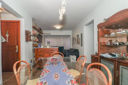 Apartamento à venda com 120m², 2 quartos e 1 vagaSala