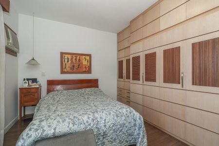 Apartamento à venda com 120m², 2 quartos e 1 vagaQuarto Suíte
