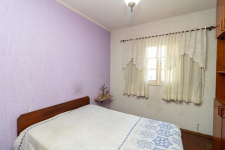 Casa à venda com 180m², 3 quartos e 2 vagas Casa à venda com 180m², 3 quartos e 2 vagasQuarto 1