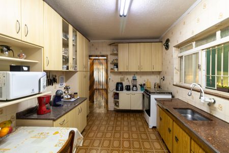 Casa à venda com 180m², 3 quartos e 2 vagas Casa à venda com 180m², 3 quartos e 2 vagasCozinha