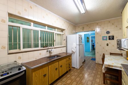 Casa à venda com 180m², 3 quartos e 2 vagas Casa à venda com 180m², 3 quartos e 2 vagasCozinha