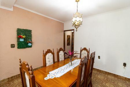 Casa à venda com 180m², 3 quartos e 2 vagas Casa à venda com 180m², 3 quartos e 2 vagasSala de Jantar