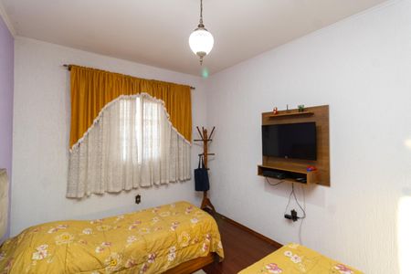 Casa à venda com 180m², 3 quartos e 2 vagas Casa à venda com 180m², 3 quartos e 2 vagasQuarto 2