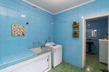 Casa à venda com 180m², 3 quartos e 2 vagas Casa à venda com 180m², 3 quartos e 2 vagasÁrea de Serviço