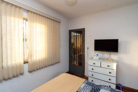 Casa à venda com 180m², 3 quartos e 2 vagas Casa à venda com 180m², 3 quartos e 2 vagasQuarto 3