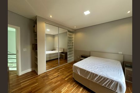 Casa para alugar com 412m², 4 quartos e 4 vagas Casa para alugar com 412m², 4 quartos e 4 vagasSuíte 1