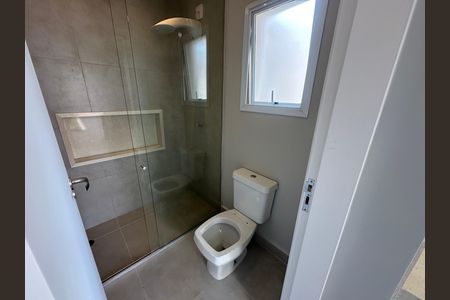 Casa para alugar com 412m², 4 quartos e 4 vagas Casa para alugar com 412m², 4 quartos e 4 vagasBanheiro Social