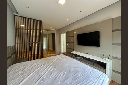 Casa para alugar com 412m², 4 quartos e 4 vagas Casa para alugar com 412m², 4 quartos e 4 vagasSuíte 3