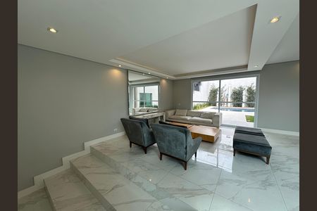 Casa para alugar com 412m², 4 quartos e 4 vagas Casa para alugar com 412m², 4 quartos e 4 vagasSala
