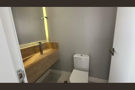 Casa para alugar com 412m², 4 quartos e 4 vagas Casa para alugar com 412m², 4 quartos e 4 vagasLavabo