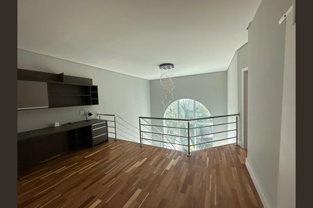 Casa para alugar com 412m², 4 quartos e 4 vagas Casa para alugar com 412m², 4 quartos e 4 vagasHall