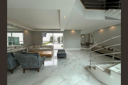 Casa para alugar com 412m², 4 quartos e 4 vagas Casa para alugar com 412m², 4 quartos e 4 vagasSala