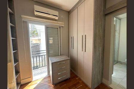 Casa para alugar com 412m², 4 quartos e 4 vagas Casa para alugar com 412m², 4 quartos e 4 vagasCloset