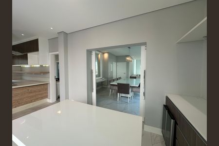 Casa para alugar com 412m², 4 quartos e 4 vagas Casa para alugar com 412m², 4 quartos e 4 vagasCozinha