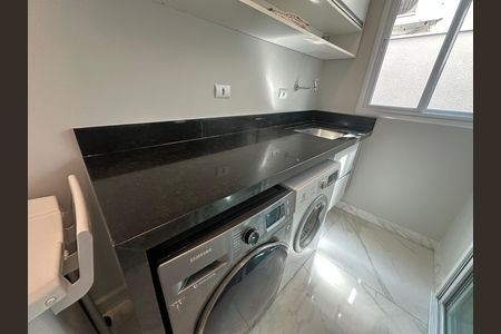 Casa para alugar com 412m², 4 quartos e 4 vagas Casa para alugar com 412m², 4 quartos e 4 vagasÁrea de Serviço