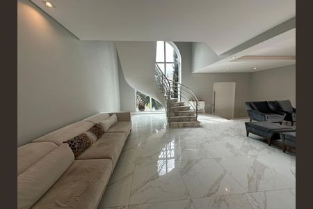 Casa para alugar com 412m², 4 quartos e 4 vagas Casa para alugar com 412m², 4 quartos e 4 vagasSala