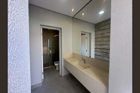 Casa para alugar com 412m², 4 quartos e 4 vagas Casa para alugar com 412m², 4 quartos e 4 vagasBanheiro Social