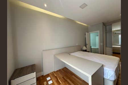 Casa para alugar com 412m², 4 quartos e 4 vagas Casa para alugar com 412m², 4 quartos e 4 vagasSuíte 2
