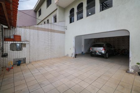 Garagem de casa à venda com 2 quartos, 500m² em Santa Maria, São Caetano do Sul