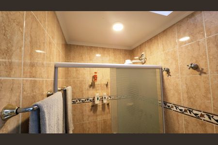 Casa à venda com 436m², 4 quartos e 6 vagas Casa à venda com 436m², 4 quartos e 6 vagasBanheiro