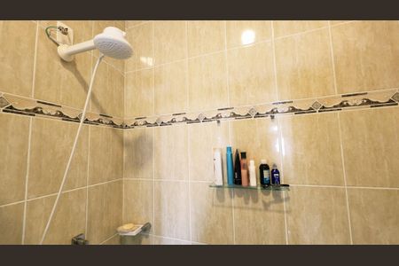 Casa à venda com 436m², 4 quartos e 6 vagas Casa à venda com 436m², 4 quartos e 6 vagasBanheiro da Suíte 1