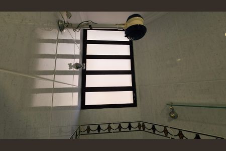 Casa à venda com 436m², 4 quartos e 6 vagas Casa à venda com 436m², 4 quartos e 6 vagasBanheiro 2