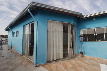 Casa à venda com 293m², 4 quartos e 6 vagasQuintal