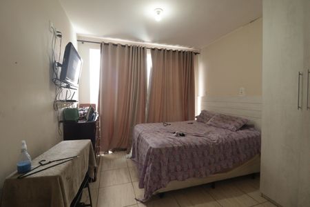 Casa à venda com 293m², 4 quartos e 6 vagasSuíte 2