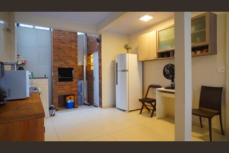 Apartamento para alugar com 70m², 2 quartos e 1 vagaSala/Cozinha
