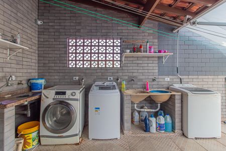 Casa à venda com 400m², 4 quartos e 4 vagasÁrea de Serviço