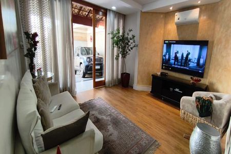 Casa à venda com 3 quartos, 300m² em Palmares, Belo Horizonte