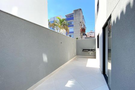 Apartamento à venda com 102m², 2 quartos e 2 vagasVaranda da Sala