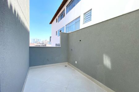 Apartamento à venda com 102m², 2 quartos e 2 vagasVaranda da Sala