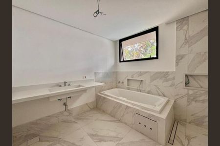 Casa de condomínio à venda com 845m², 4 quartos e 6 vagas