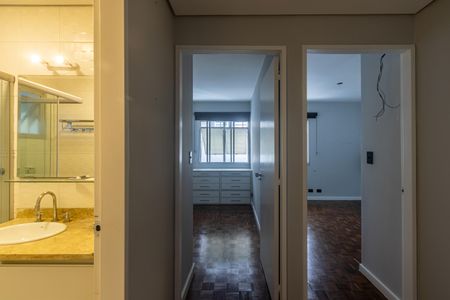 Apartamento para alugar com 116m², 4 quartos e 1 vaga Apartamento para alugar com 116m², 4 quartos e 1 vagaBanheiro Social